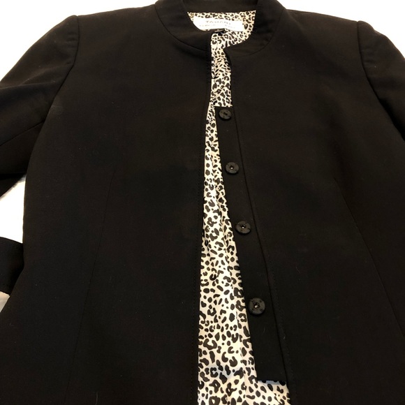 Tahari short belted black jacket. SZ 4 - Picture 7 of 7